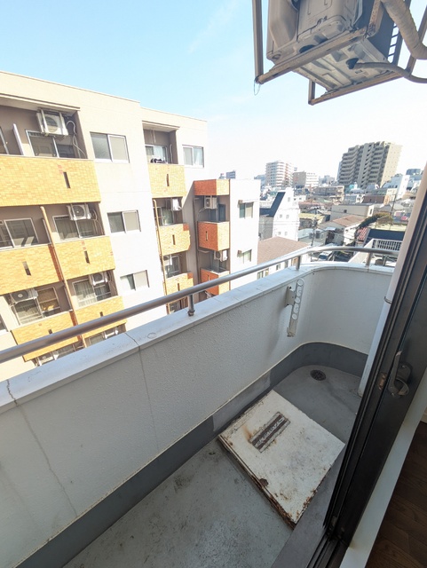 バルコニー　バルコニー