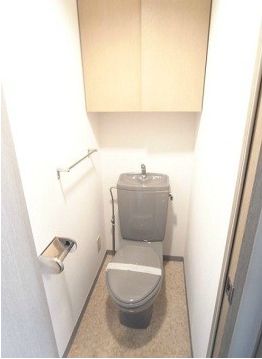 トイレ　バストイレ別