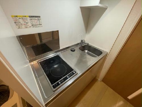 キッチン　コンロの仕様が異なる場合があります