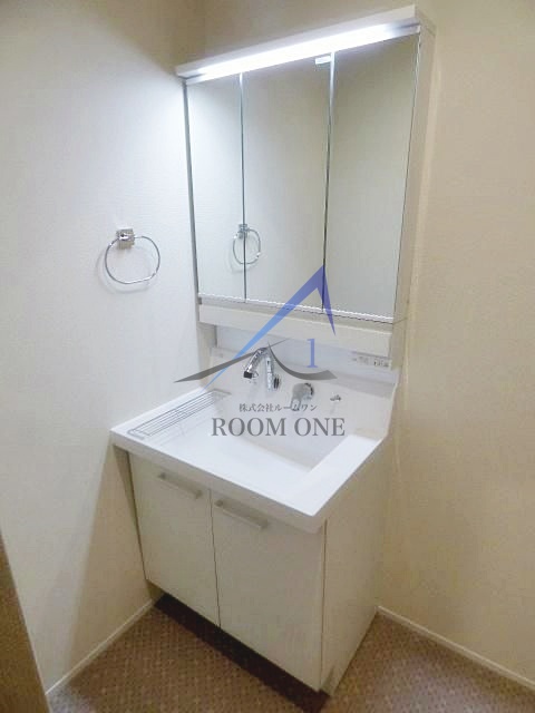 洗面設備　独立洗面台です。
