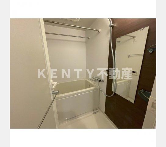 バス・シャワールーム　落ち着いた空間のお風呂です