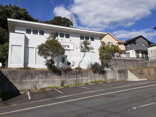 その他　ヘアーメイクＤｅｃｏｒｅ（その他）まで576m