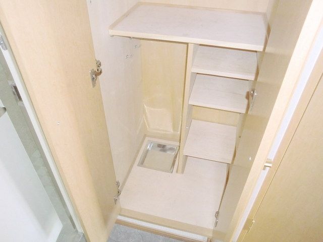 玄関　★大型シューズBOXです★