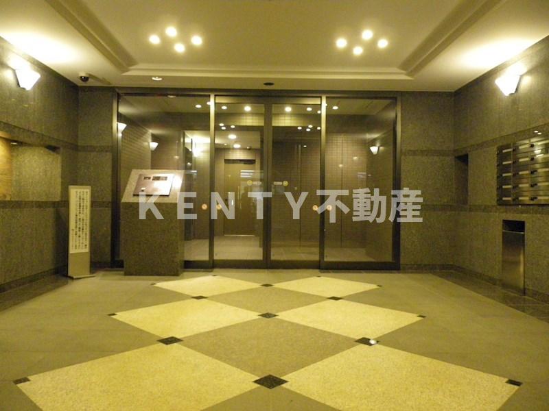 エントランス　清潔なエントランスです