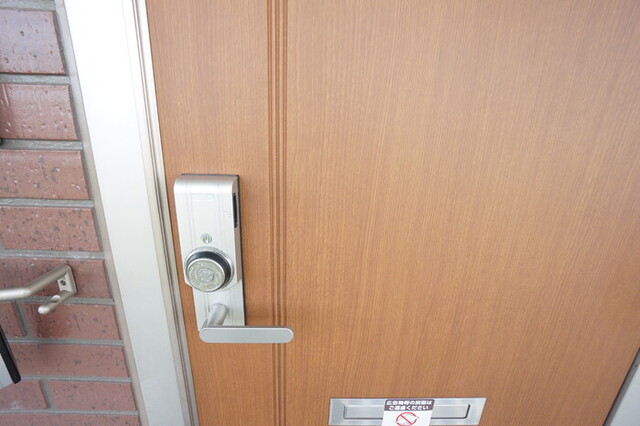 玄関　カードキー