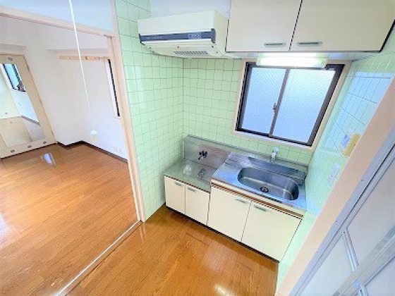 キッチン　※別部屋の写真です