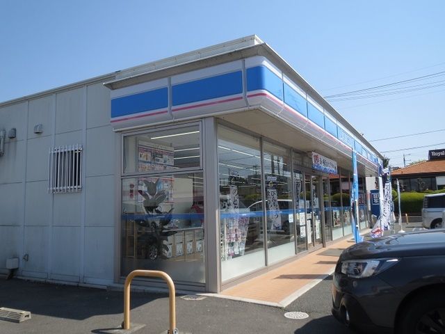 コンビニ　ローソン小嶺インター店（コンビニ）まで1000m