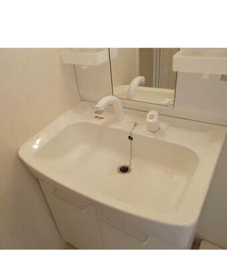 洗面設備　脱衣スペースもあります