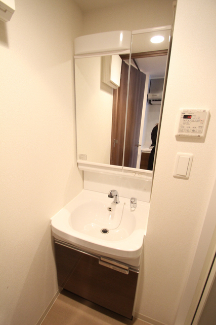 洗面設備　同間取の別室参考写真です。