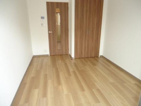 居室・リビング　室内