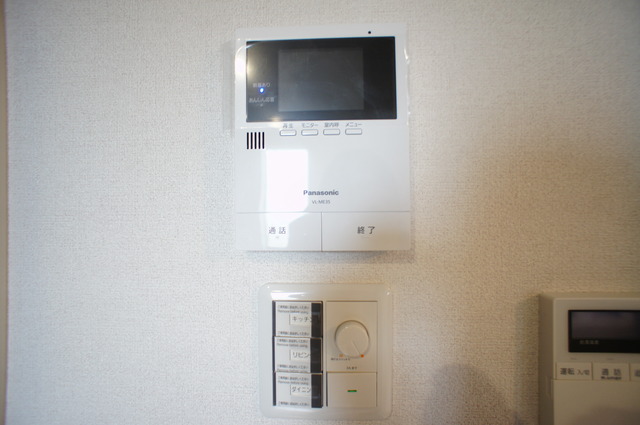 セキュリティ　ＴＶモニター付インターホンがあるので訪問者が一目でわかります