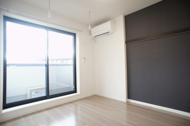 その他部屋・スペース　おしゃれなアクセントクロス仕様。キレイな室内を演出！！