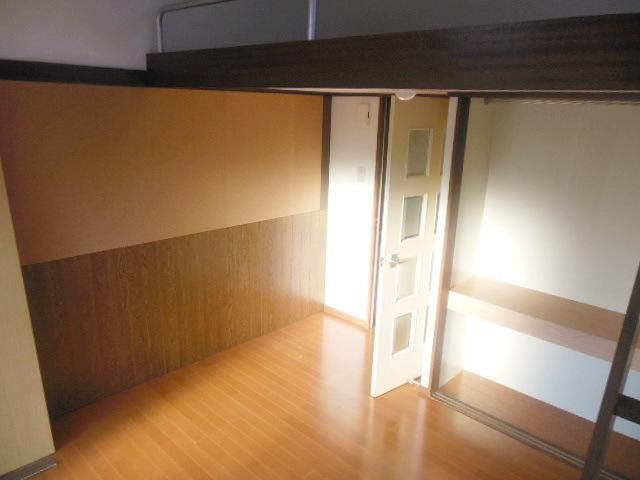 居室・リビング　★ロフト付きの明るいお部屋★