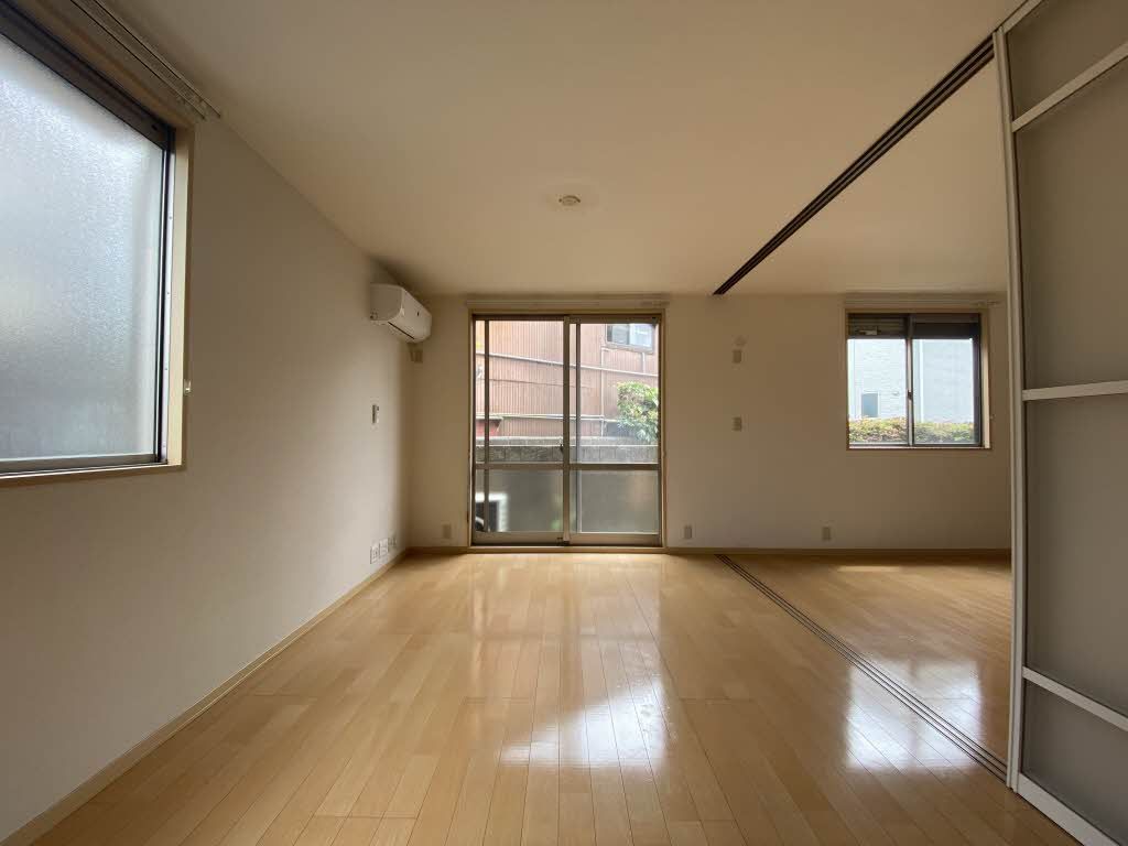 居室・リビング　リビング