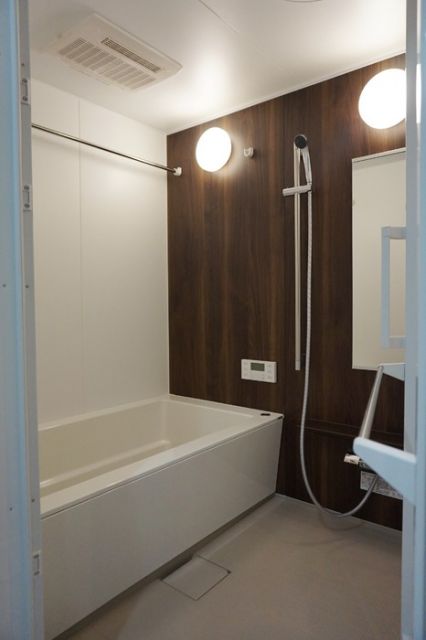 バス・シャワールーム