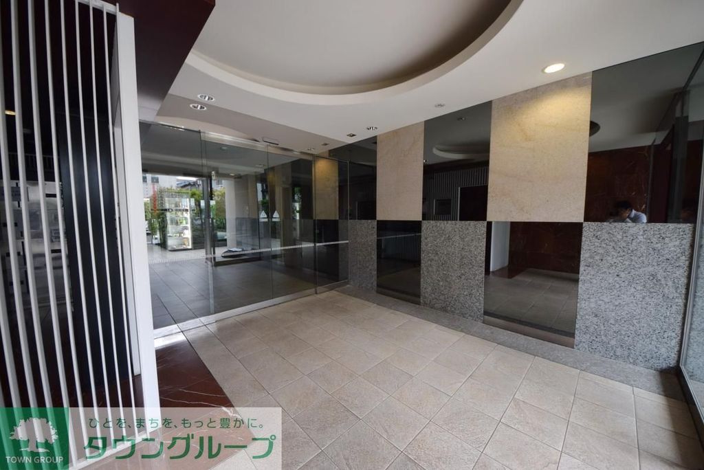 エントランス　エントランス