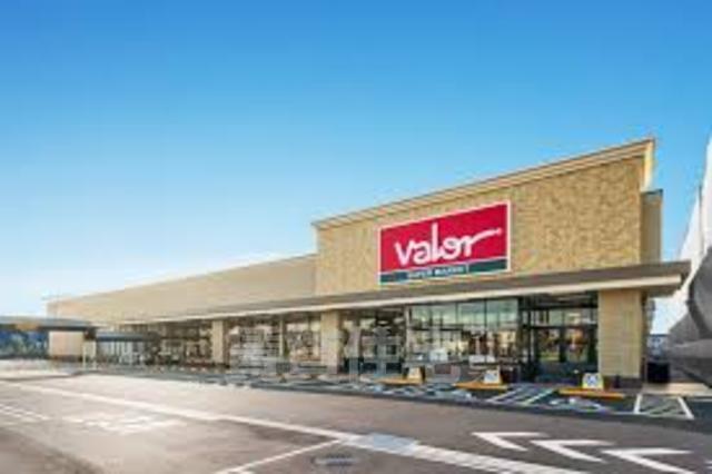 スーパー　バロー　淡路店（スーパー）まで763m