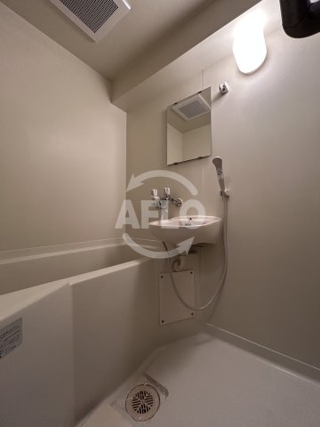 バス・シャワールーム　ライブステーション江坂　浴室