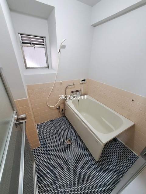 バス・シャワールーム　追炊き付き浴室