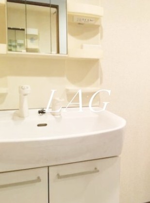 洗面設備　独立洗面台です。