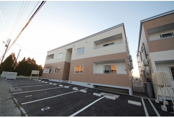 建物外観　☆物件名【アヴニールshinano II】とお伝えください！