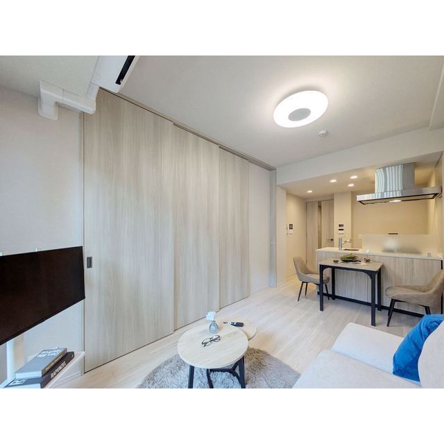 居室・リビング　※家具・家電の備え付けはありません