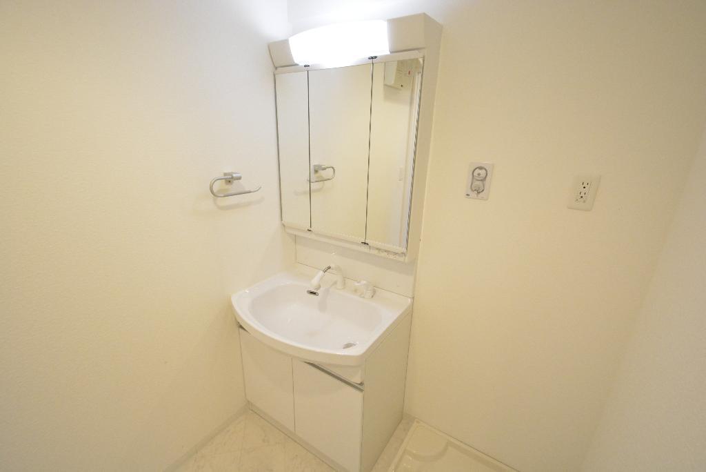 洗面設備　洗髪洗面化粧台