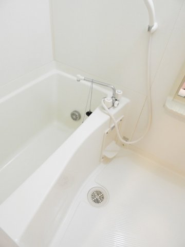 バス・シャワールーム　お風呂で日々の疲れを落としましょう