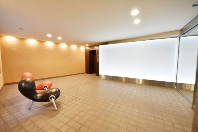 エントランス　エントランスロビー