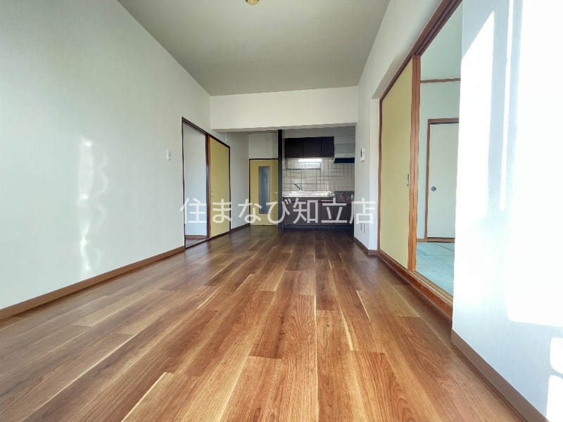 居室・リビング　同型別部屋写真