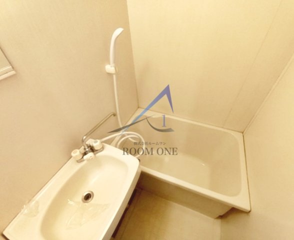 バス・シャワールーム　お風呂です。