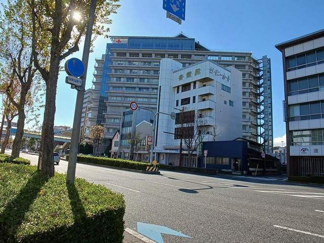 病院　日本赤十字社和歌山医療センター（病院）まで2000m