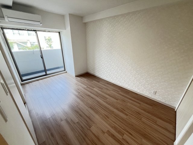 居室・リビング　ゆったり過ごせる居間です