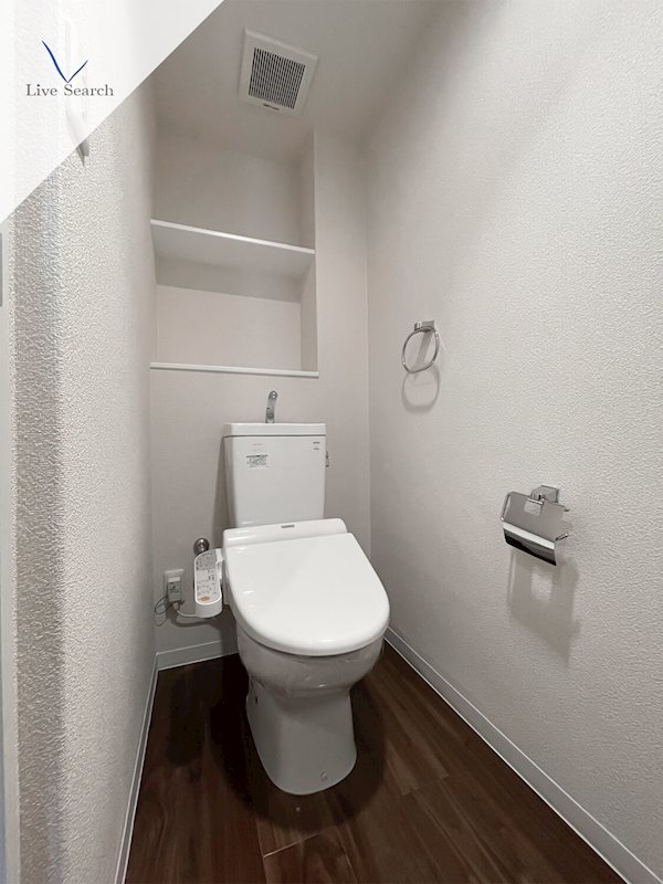 トイレ　写真は同型タイプ