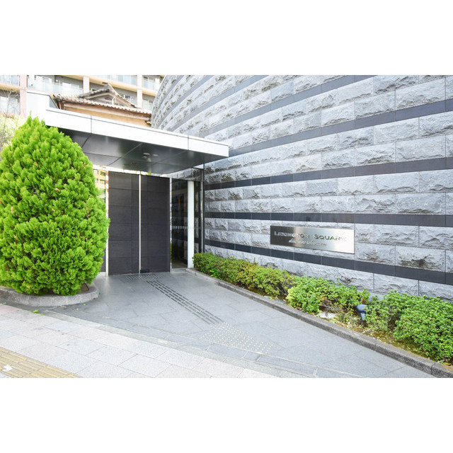 エントランス　建物の内部です