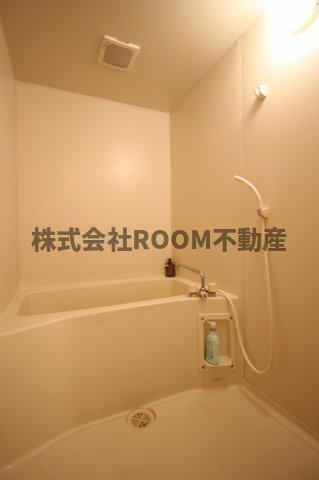 バス・シャワールーム　お風呂で日々の疲れを落としましょう