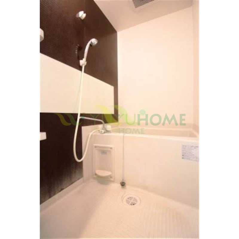 バス・シャワールーム　※間取り・設備等に相違がある場合は、現状優先※