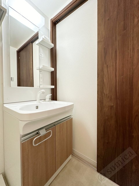 洗面設備　朝の身支度が楽々！！広い洗面＾＾