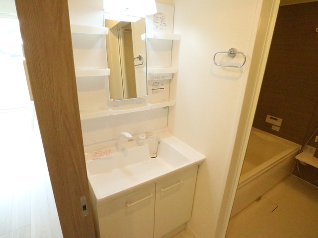 洗面設備　洗髪洗面化粧台