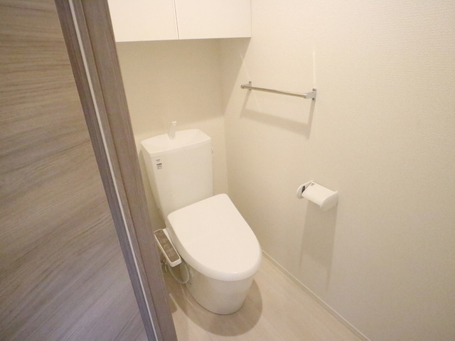 トイレ　温水洗浄暖房便座