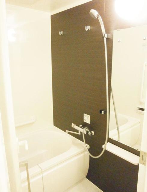 バス・シャワールーム　※写真は同タイプ住戸です。