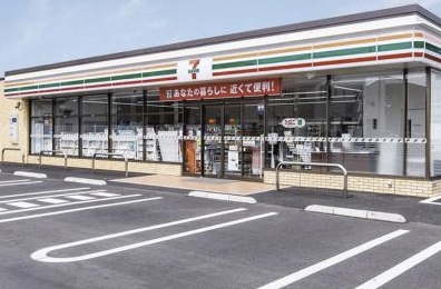 コンビニ　セブンイレブン 大阪南本町2丁目店（コンビニ）まで68m