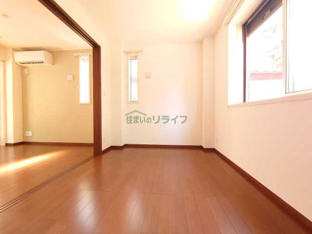 居室・リビング　リライフ下北沢店