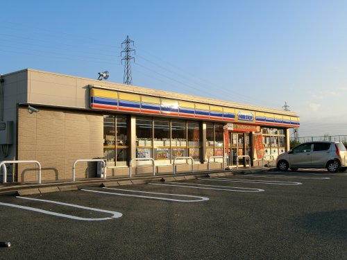 コンビニ　ミニストップ　岸和田摩湯町店（コンビニ）まで243m