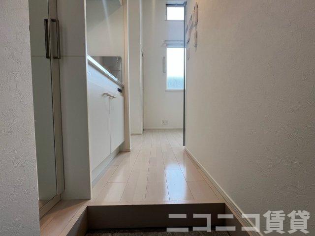 玄関　別号室イメージの為、現状を優先致します。