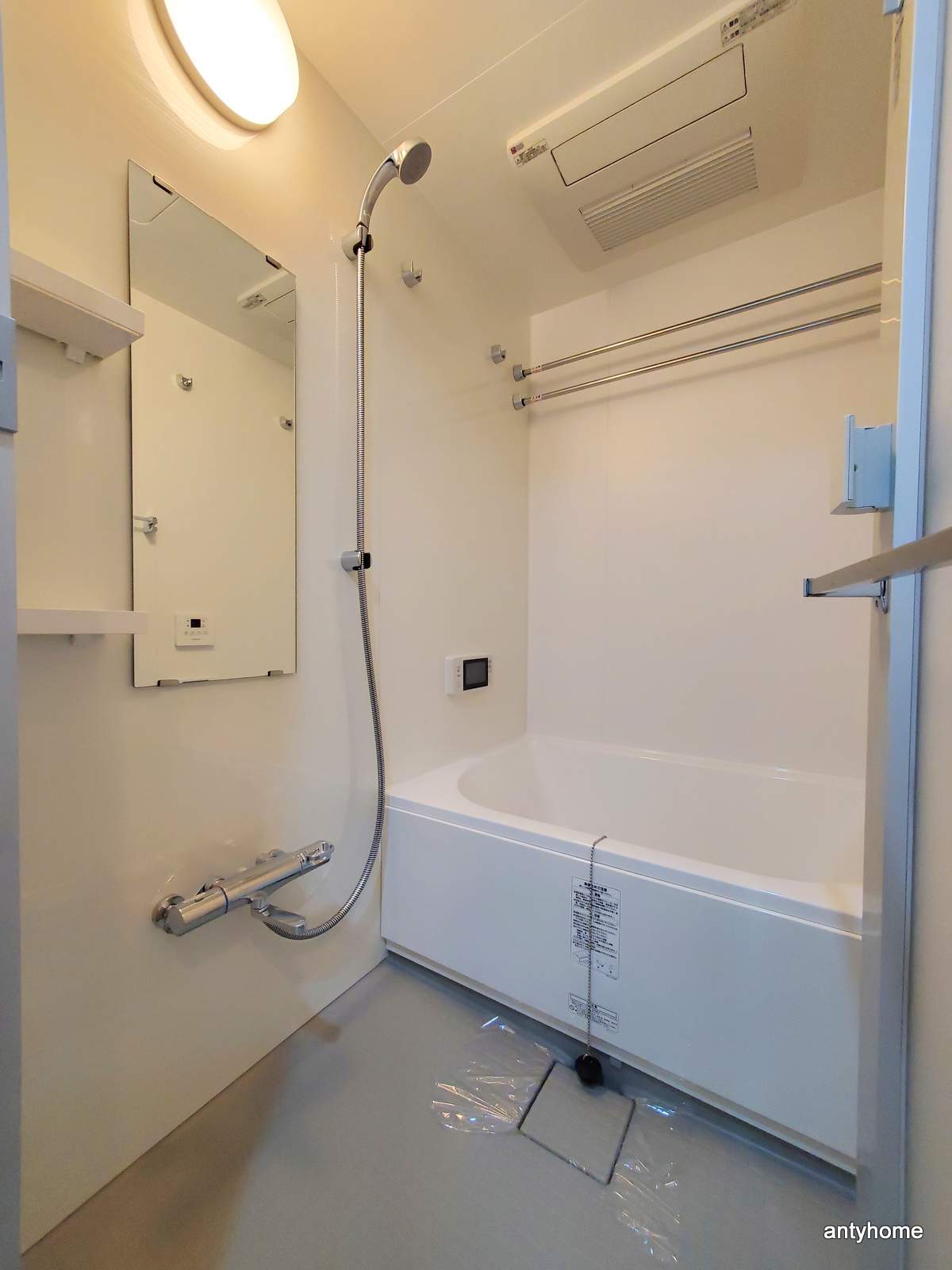 バス・シャワールーム