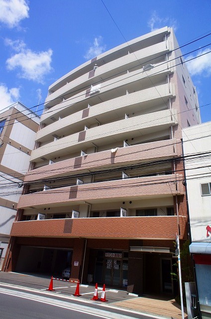 建物外観　落ち着いた雰囲気の外観です