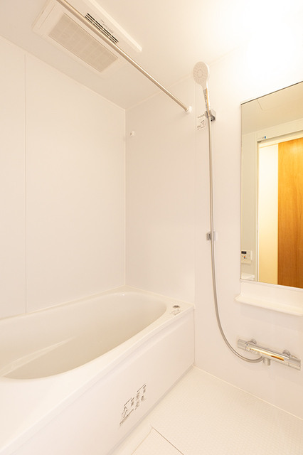 バス・シャワールーム　※写真は同タイプ住戸です。