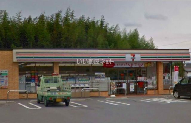 コンビニ　セブンイレブン駒形駅北店（コンビニ）まで1657m