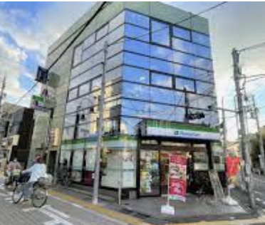 コンビニ　ファミリーマート　久我山駅南店（コンビニ）まで642m